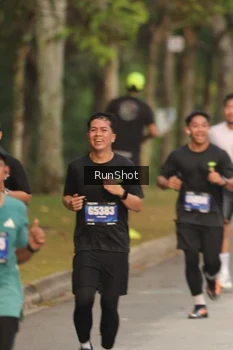 Runner Photo 5624089