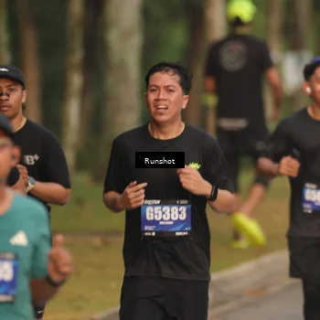 Runner Photo 5624119
