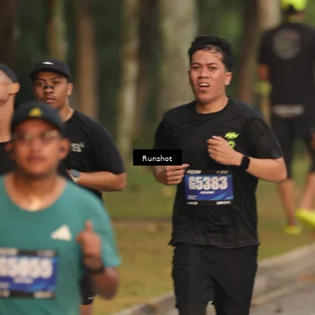 Runner Photo 5624124