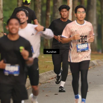 Runner Photo 5624205