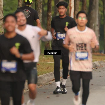 Runner Photo 5624223