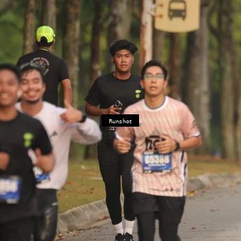 Runner Photo 5624227