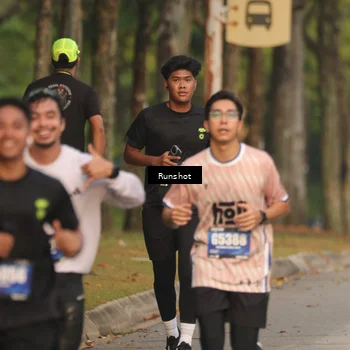 Runner Photo 5624232