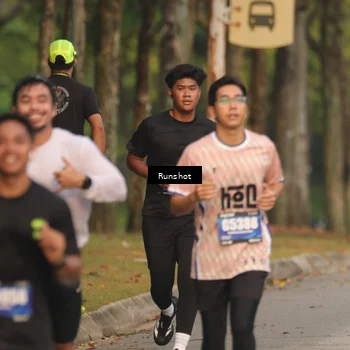 Runner Photo 5624239