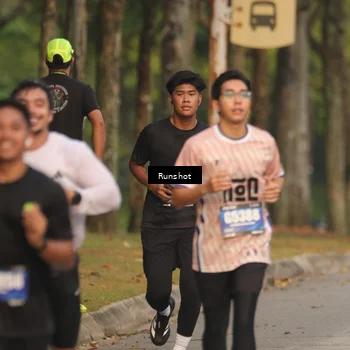 Runner Photo 5624243