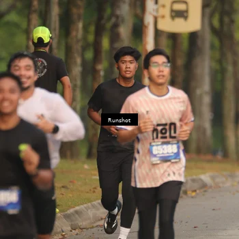 Runner Photo 5624270