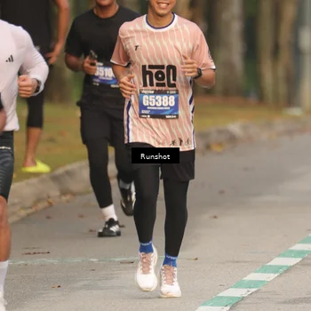 Runner Photo 5624293