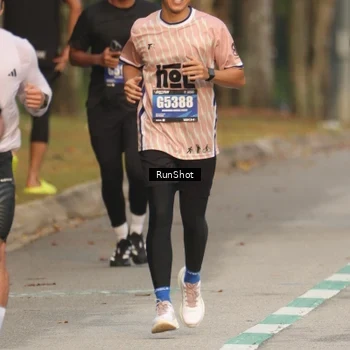 Runner Photo 5624301