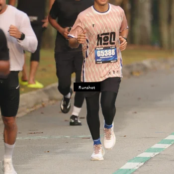 Runner Photo 5624356