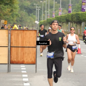 Runner Photo 5624373
