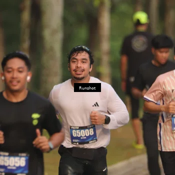 Runner Photo 5624391