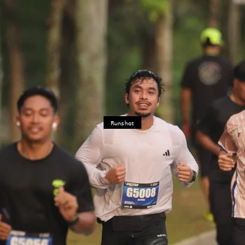 Runner Photo 5624399