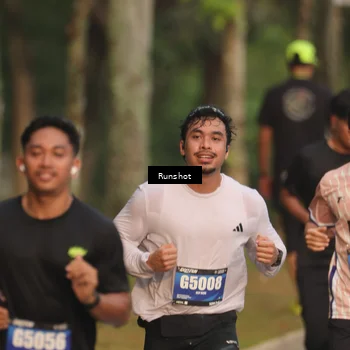 Runner Photo 5624405