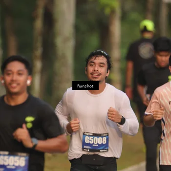 Runner Photo 5624417