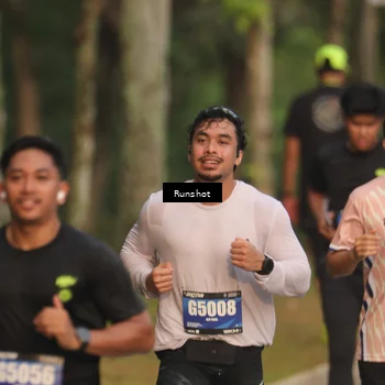 Runner Photo 5624420