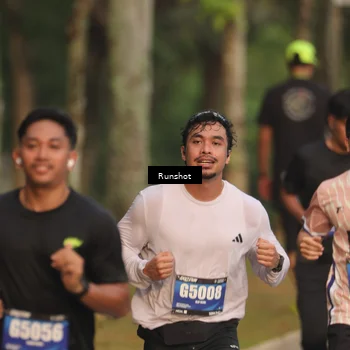 Runner Photo 5624431