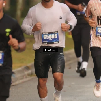 Runner Photo 5624463