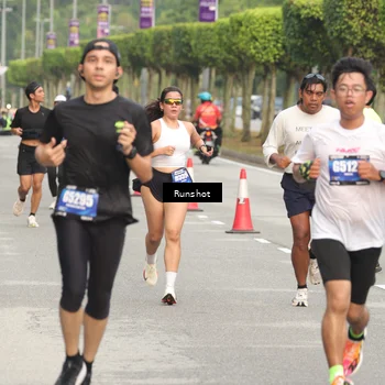 Runner Photo 5624543