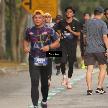 Runner Photo 5624546