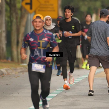 Runner Photo 5624564