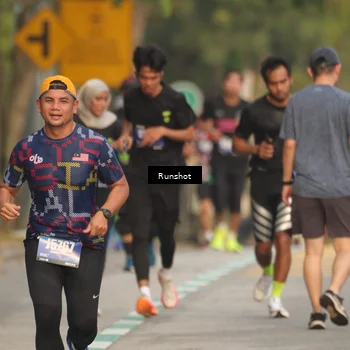Runner Photo 5624576