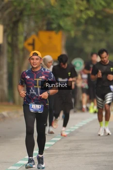 Runner Photo 5624600