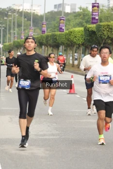 Runner Photo 5624602