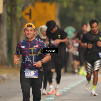 Runner Photo 5624616