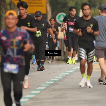 Runner Photo 5624644