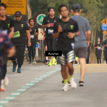 Runner Photo 5624659