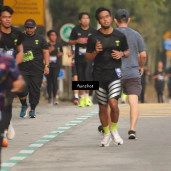 Runner Photo 5624668