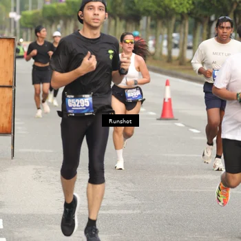 Runner Photo 5624679