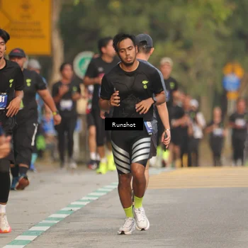 Runner Photo 5624685