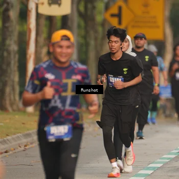 Runner Photo 5624731