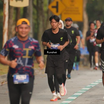 Runner Photo 5624739