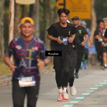 Runner Photo 5624746