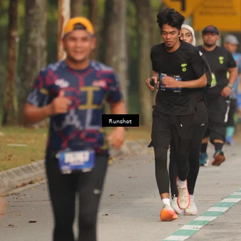 Runner Photo 5624768