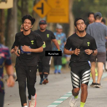 Runner Photo 5624898