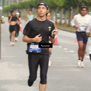 Runner Photo 5625091