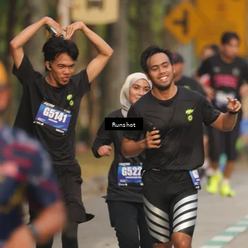 Runner Photo 5625095