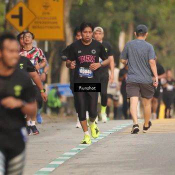 Runner Photo 5625173