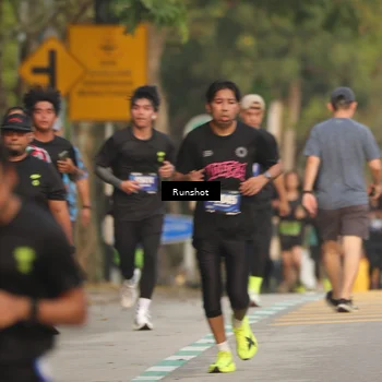 Runner Photo 5625300