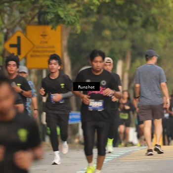 Runner Photo 5625311