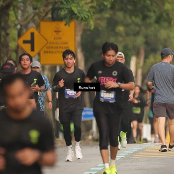Runner Photo 5625324