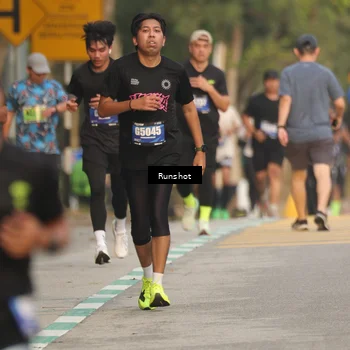 Runner Photo 5625399