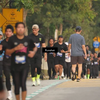 Runner Photo 5625479