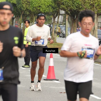 Runner Photo 5625517