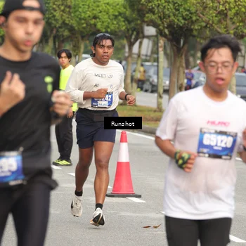 Runner Photo 5625605