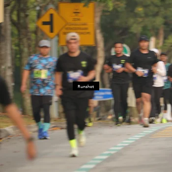 Runner Photo 5625860