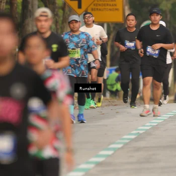 Runner Photo 5626090